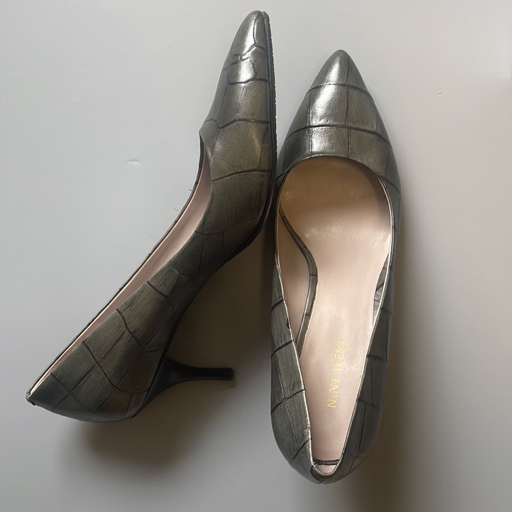Nine West pumps